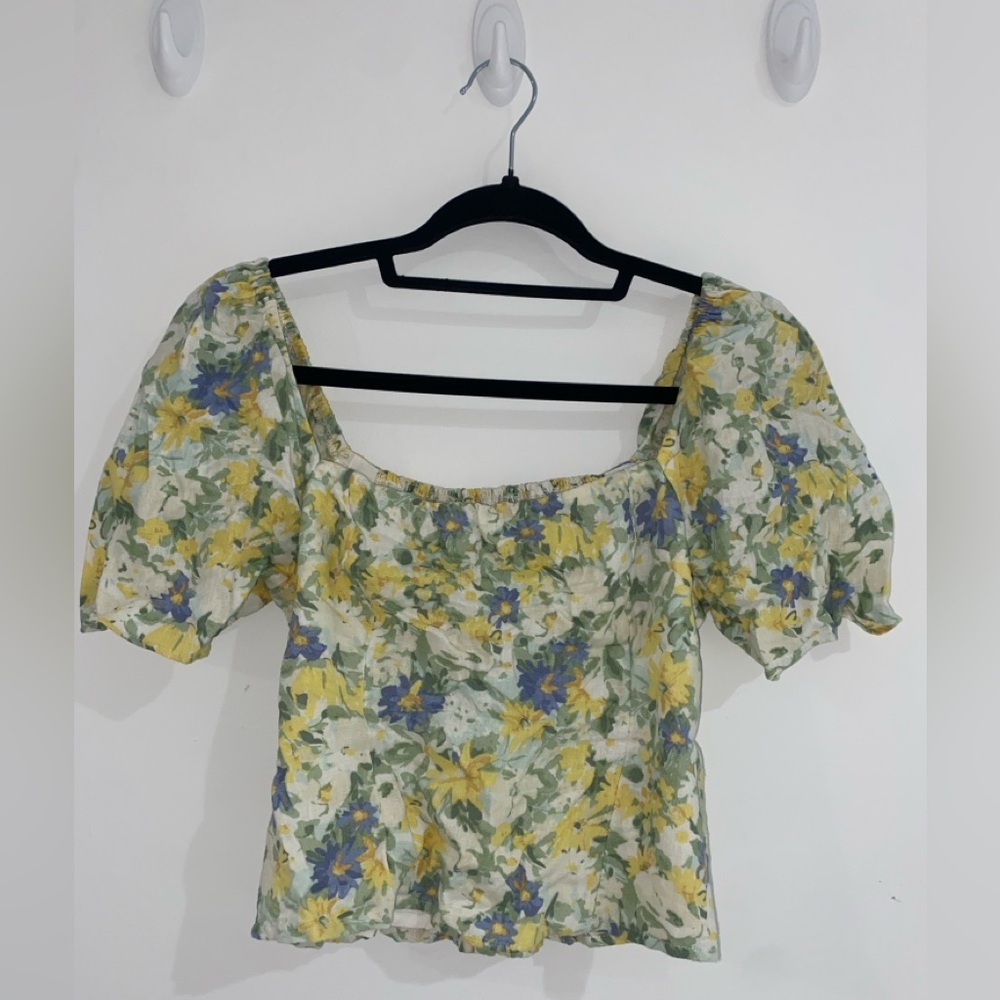 A&F Floral Top